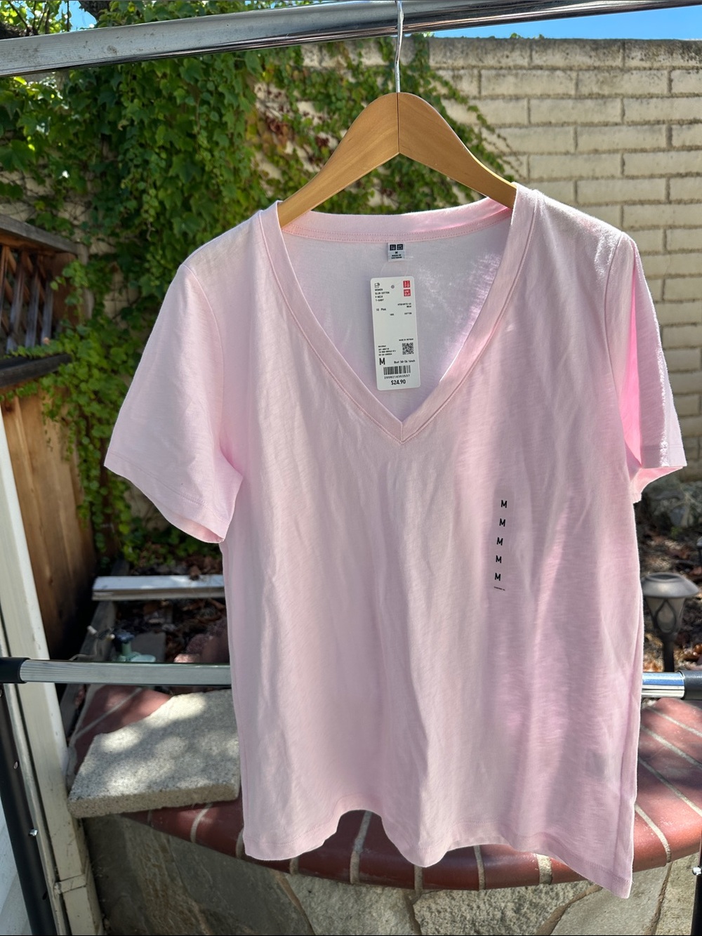 Uniqlo 100% Cotton Pastel Pink V-Neck Short Sleeve Tee